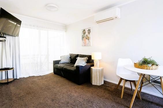 1-Bedroom Suite