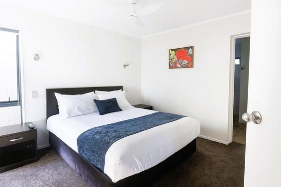 1-Bedroom Suite