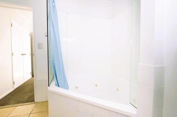 1-Bedroom Suite