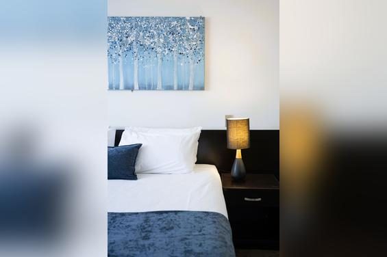 Deluxe 1-Bedroom Suite